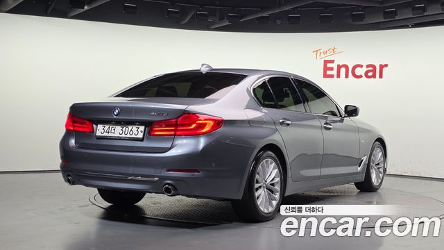 BMW 5 Series (G30) 520d Luxury Special Edition 2018 — фото 2