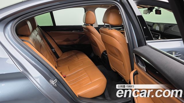 BMW 5 Series (G30) 520d Luxury Special Edition 2018 — фото 16