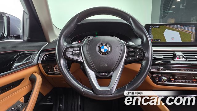 BMW 5 Series (G30) 520d Luxury Special Edition 2018 — фото 17