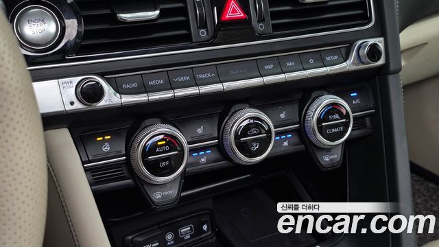 Genesis G70 2.2D AWD Supreme 2018 — фото 19