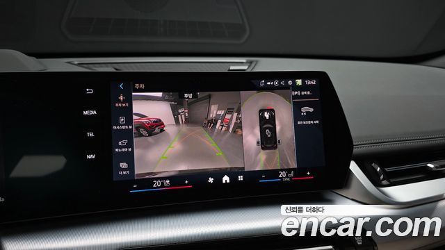 BMW X1 (U11) xDrive 20i M Sport 2025 — фото 20