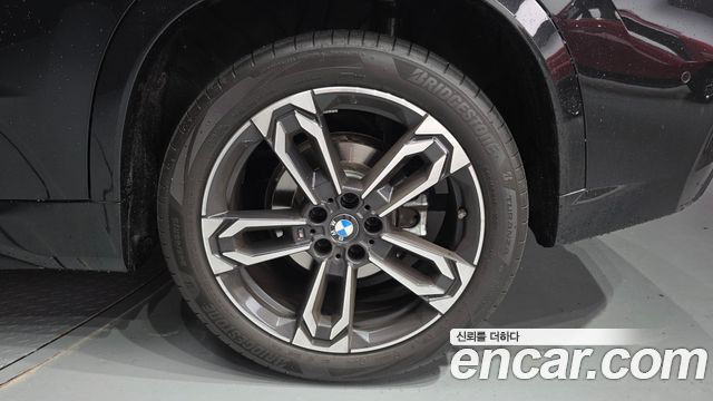 BMW X1 (U11) xDrive 20i M Sport 2025 — фото 27
