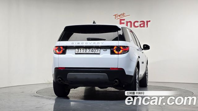 Land Rover Discovery Sport 2.0 TD4 SE 2018 — фото 4