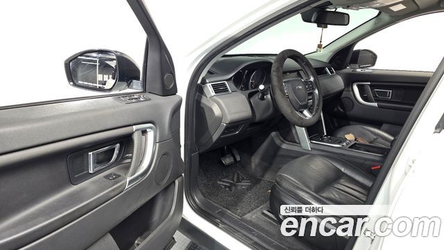 Land Rover Discovery Sport 2.0 TD4 SE 2018 — фото 10