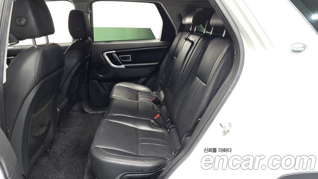Land Rover Discovery Sport 2.0 TD4 SE 2018 — фото 11
