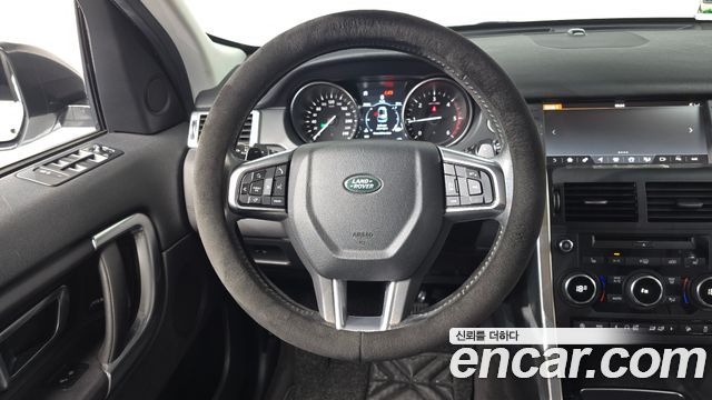 Land Rover Discovery Sport 2.0 TD4 SE 2018 — фото 13