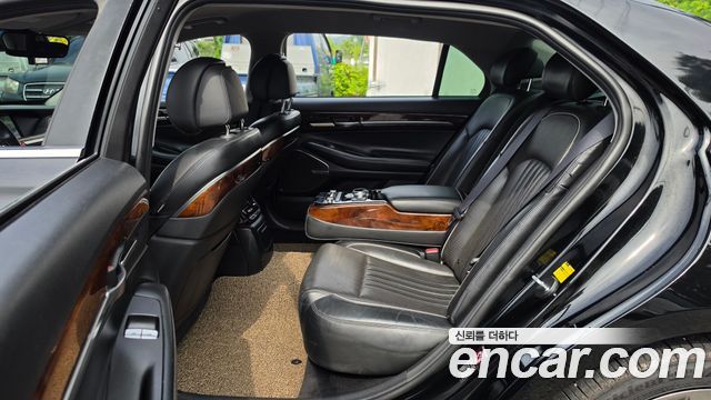 Genesis EQ900 3.3 T-GDI AWD Premiun Luxury 2016 — фото 11