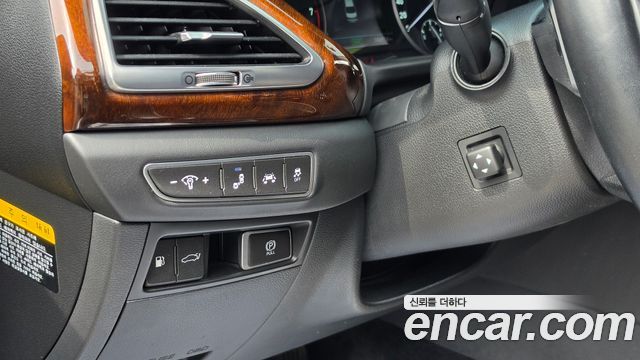 Genesis EQ900 3.3 T-GDI AWD Premiun Luxury 2016 — фото 15