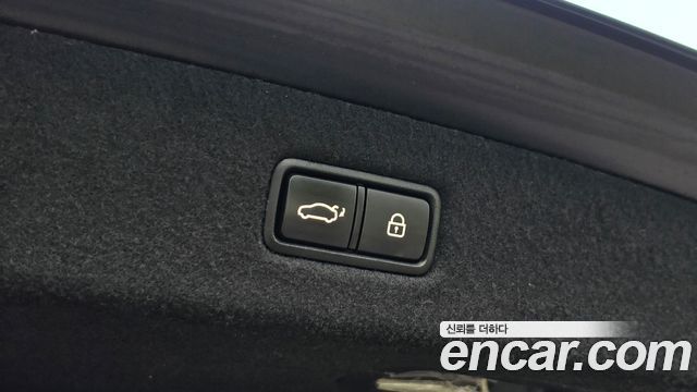Genesis EQ900 3.3 T-GDI AWD Premiun Luxury 2016 — фото 17