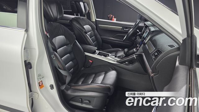 Renault Korea QM6 2.0 GDe PREMIERE 2WD 2023 — фото 11