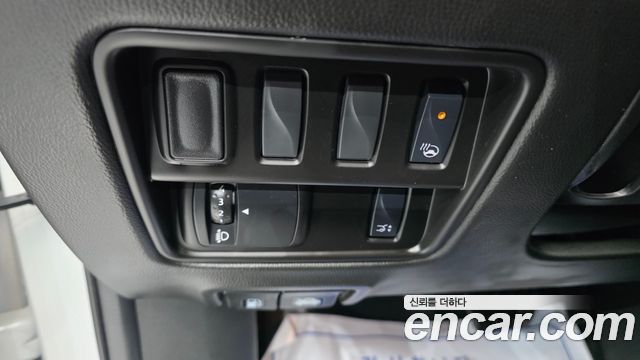 Renault Korea QM6 2.0 GDe PREMIERE 2WD 2023 — фото 19