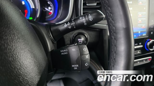 Renault Korea QM6 2.0 GDe PREMIERE 2WD 2023 — фото 20