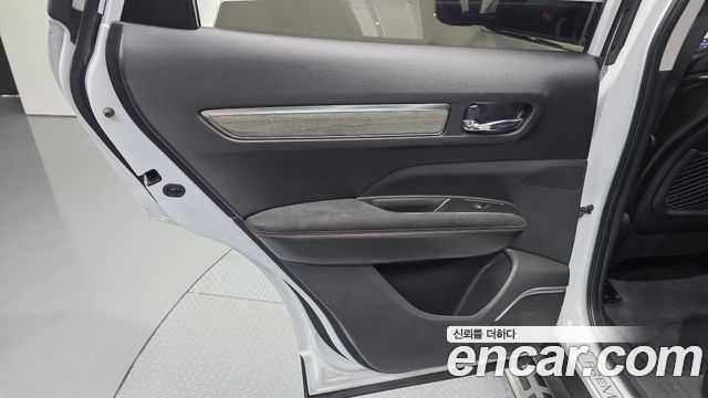 Renault Korea QM6 2.0 GDe PREMIERE 2WD 2023 — фото 25