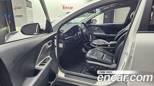 Kia Niro Plus Earth 2023 — фото 10