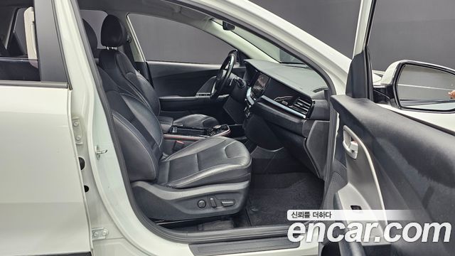 Kia Niro Plus Earth 2023 — фото 11