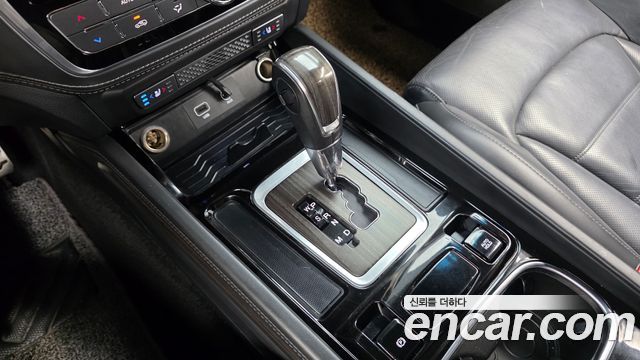 KG Mobility (SsangYong) G4 Rexton Diesel 2.2 2WD Majesty 2018 — фото 9