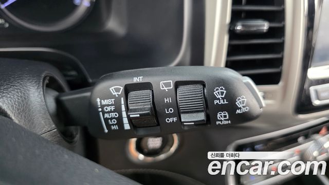 KG Mobility (SsangYong) G4 Rexton Diesel 2.2 2WD Majesty 2018 — фото 28