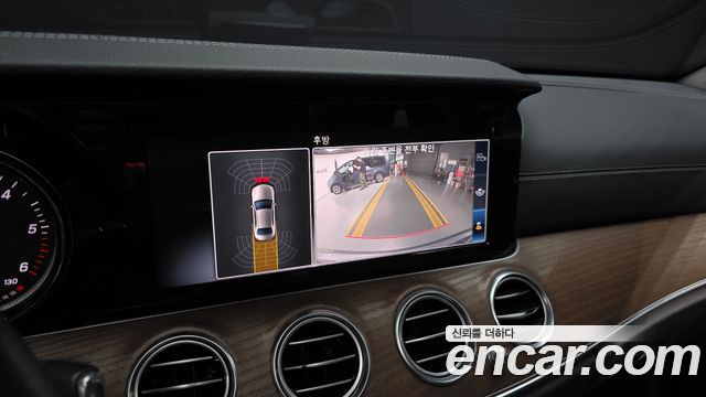 Mercedes-Benz E-Class (W213) E220d 4MATIC Exclusive 2020 — фото 16