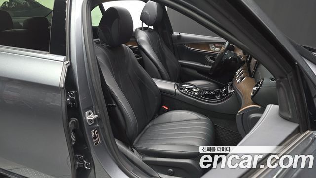 Mercedes-Benz E-Class (W213) E220d 4MATIC Exclusive 2020 — фото 26
