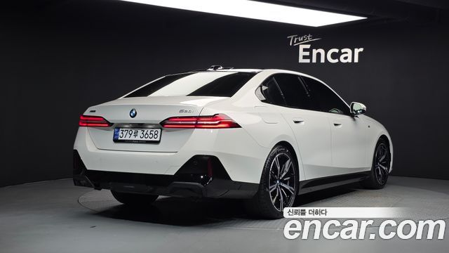 BMW 5 Series (G60) 530i xDrive M Sport 2024 — фото 2