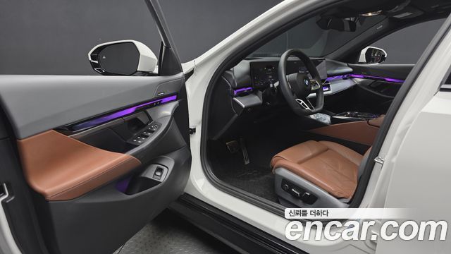 BMW 5 Series (G60) 530i xDrive M Sport 2024 — фото 10