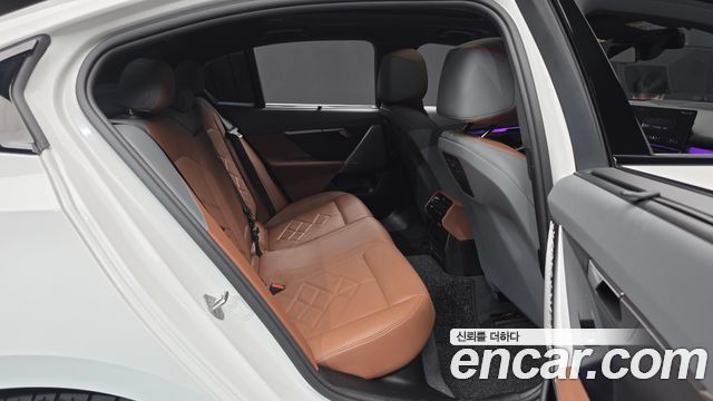 BMW 5 Series (G60) 530i xDrive M Sport 2024 — фото 12