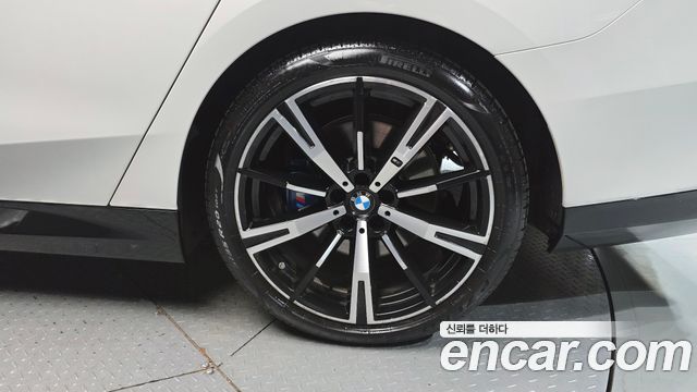 BMW 5 Series (G60) 530i xDrive M Sport 2024 — фото 21