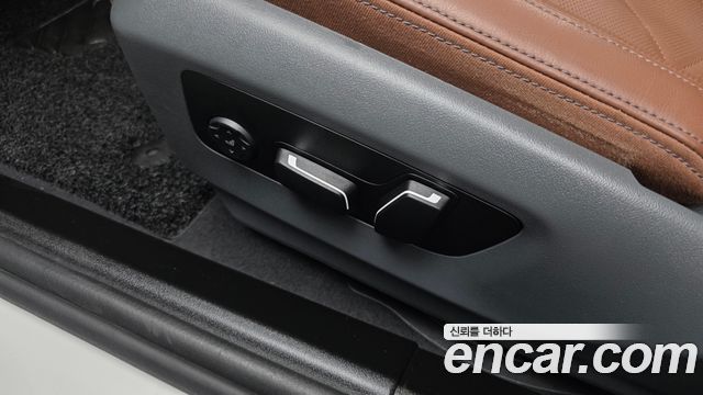 BMW 5 Series (G60) 530i xDrive M Sport 2024 — фото 36