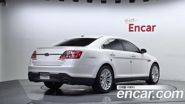 Ford Taurus 2.0 Limited EcoBoost 6th 2017 — фото 2