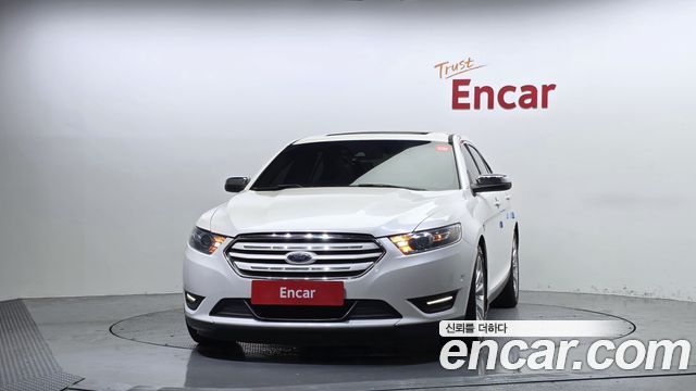 Ford Taurus 2.0 Limited EcoBoost 6th 2017 — фото 3