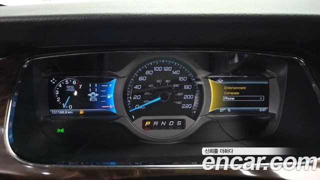 Ford Taurus 2.0 Limited EcoBoost 6th 2017 — фото 8