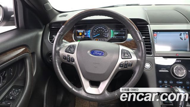 Ford Taurus 2.0 Limited EcoBoost 6th 2017 — фото 13