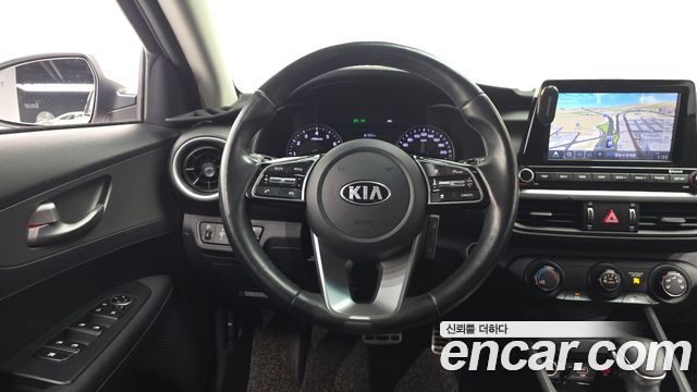 Kia K3 Prestige 2019 — фото 16