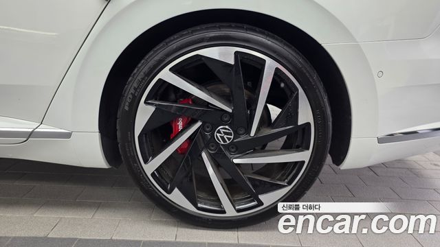 Volkswagen Arteon 2.0 TDI Prestige 2020 — фото 21