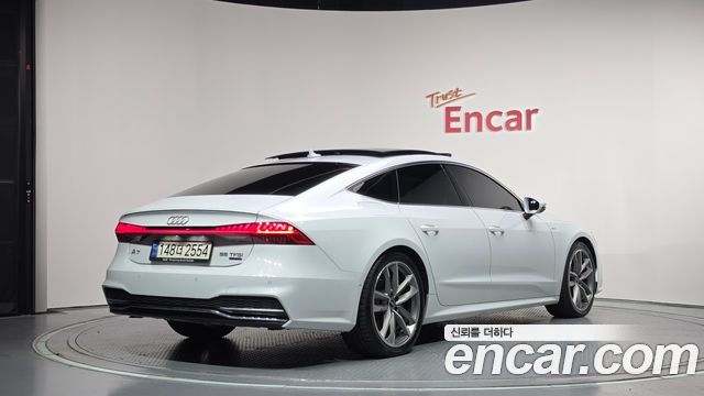 Audi A7 (4K) 55 TFSI Quattro Premium 2021 — фото 2
