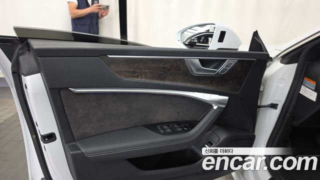 Audi A7 (4K) 55 TFSI Quattro Premium 2021 — фото 24