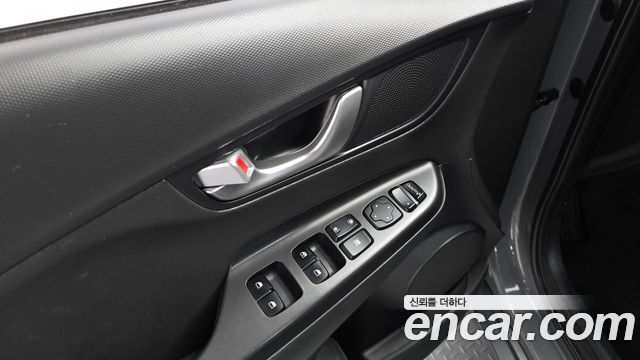 Hyundai Kona Hybrid Modern 2023 — фото 16
