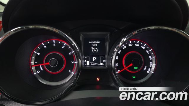 KG Mobility (SsangYong) Tivoli LX 2WD HI-DLX 2015 — фото 8