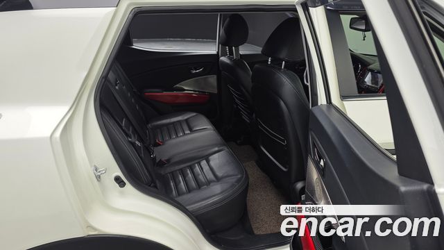 KG Mobility (SsangYong) Tivoli LX 2WD HI-DLX 2015 — фото 12