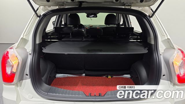 KG Mobility (SsangYong) Tivoli LX 2WD HI-DLX 2015 — фото 16
