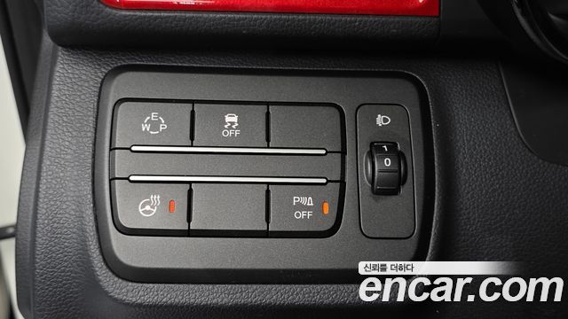 KG Mobility (SsangYong) Tivoli LX 2WD HI-DLX 2015 — фото 18