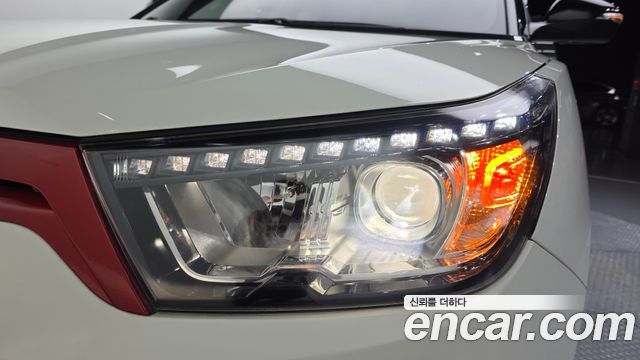 KG Mobility (SsangYong) Tivoli LX 2WD HI-DLX 2015 — фото 22