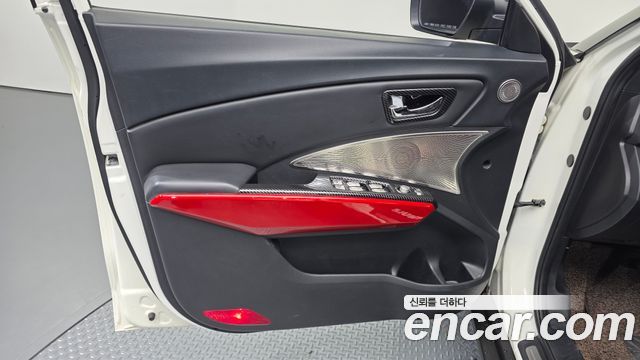 KG Mobility (SsangYong) Tivoli LX 2WD HI-DLX 2015 — фото 24