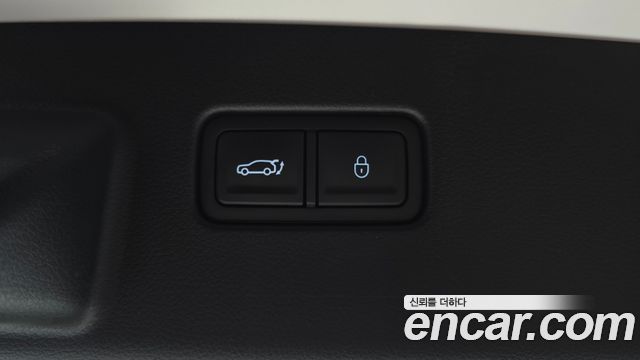 Genesis GV60 Standard 2022 — фото 17