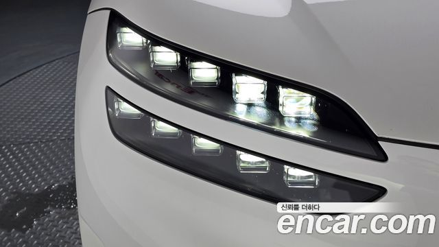 Genesis GV60 Standard 2022 — фото 22