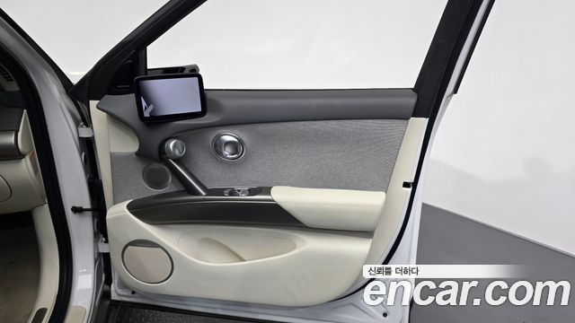Genesis GV60 Standard 2022 — фото 24