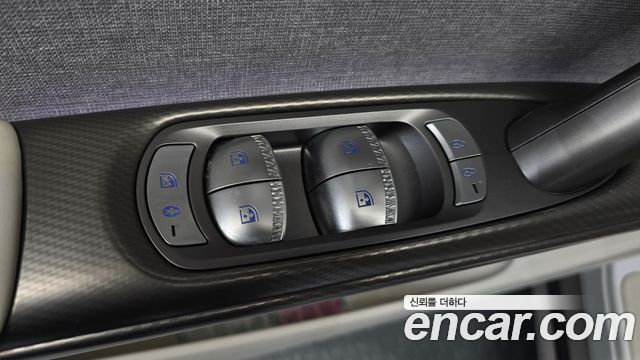 Genesis GV60 Standard 2022 — фото 27