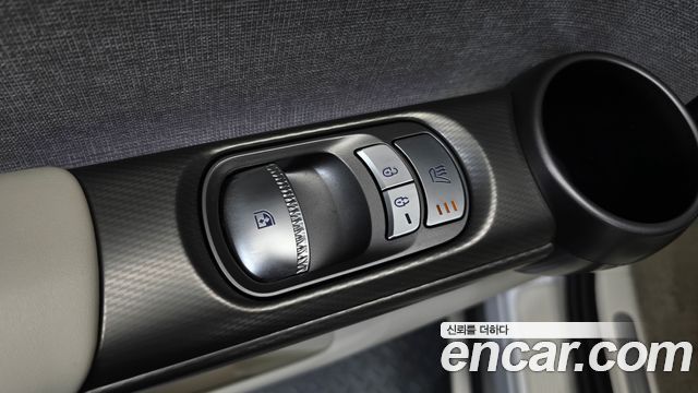 Genesis GV60 Standard 2022 — фото 28