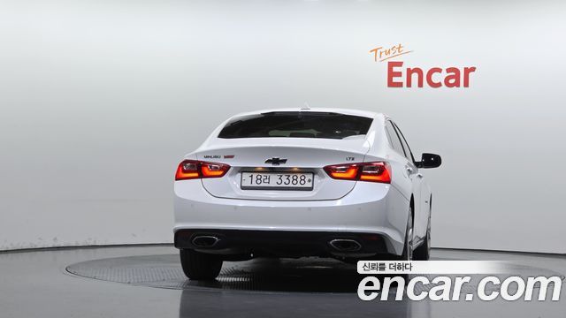Chevrolet Malibu 2.0 Turbo LTZ Premium 2017 — фото 4