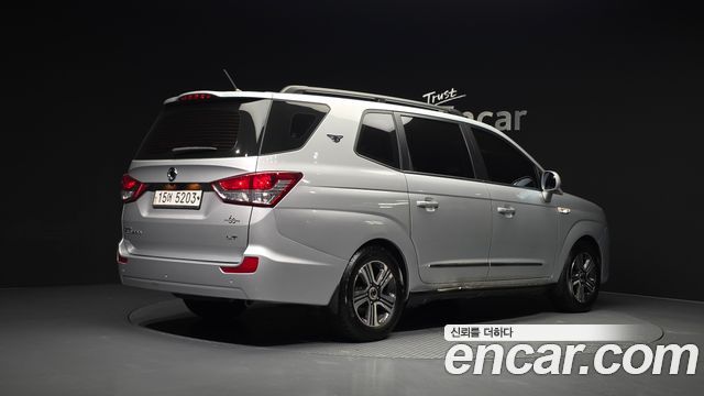 KG Mobility (SsangYong) Korando Turismo 4WD 9-Seater Adventure 60th Edition 2015 — фото 2